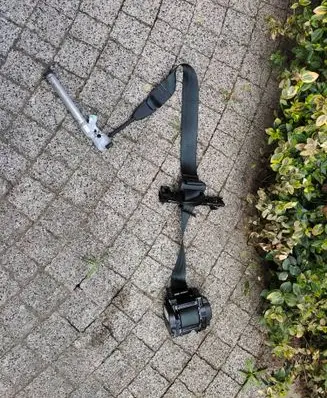 Ford Escape IV Front seatbelt LJ6BS612D64AE
