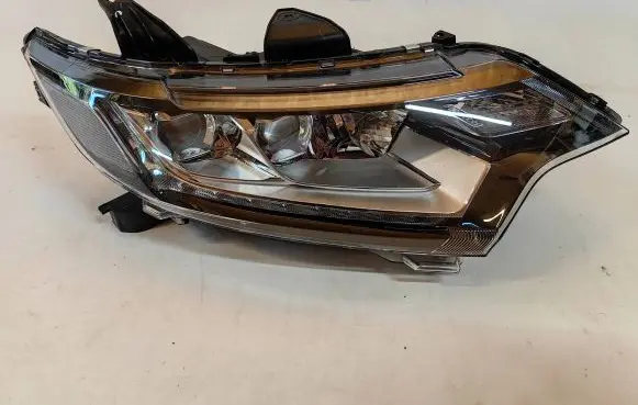 Mitsubishi Outlander Headlight/headlamp