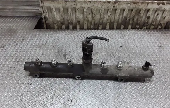 KIA Sorento Fuel main line pipe 314004A010 0445214061