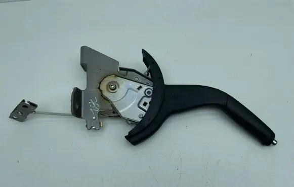 Handbrake/parking brake lever assembly