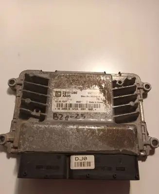 Chevrolet Cruze Engine control unit/module 25181280 5WY1J12A 96964295