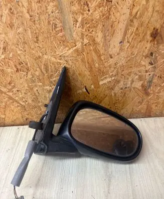 Nissan Almera Tino Front door electric wing mirror 015541 E11015541 E11025541