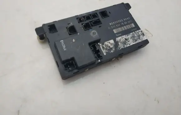 Mercedes-Benz E W211 Door control unit/module 2118201685
