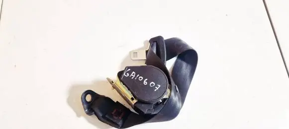 Middle seatbelt (rear)