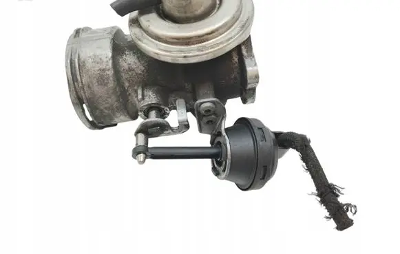 Skoda Superb B5 (3U) Throttle valve 038129637L