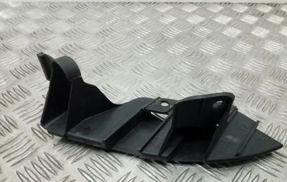 Seat Leon (1P) Bumper support mounting bracket corner 1P0807377