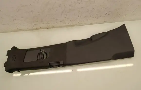 Audi Q7 4L (B) pillar trim (bottom) 4L0819723