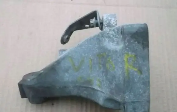 Mercedes-Benz Vito Viano W639 Engine head MCD4105