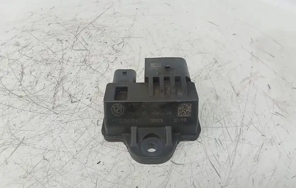 Glow plug pre-heat relay