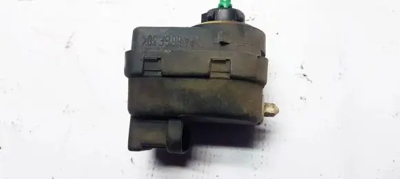 Renault Scenic I Headlight level adjustment motor 