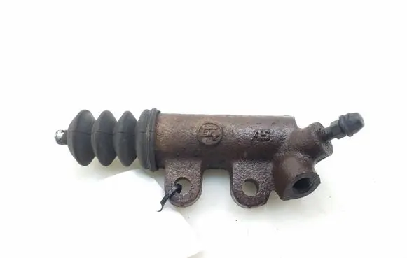 Clutch slave cylinder