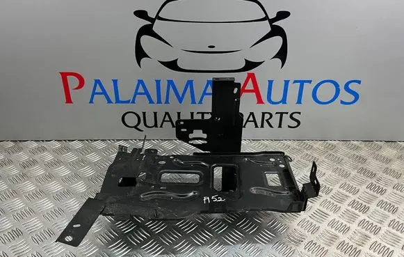 Peugeot 3008 III Battery box tray 9844868480