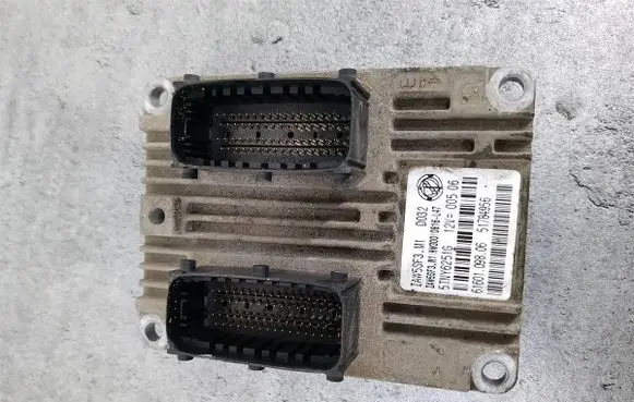 Fiat Grande Punto Engine control unit/module ECU 51784956