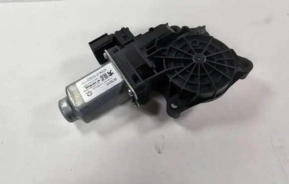 Peugeot 508 II Front door window regulator motor 9837669180