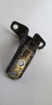 Mitsubishi Outlander Front door upper hinge