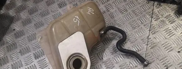 Audi A4 S4 B5 8D Coolant expansion tank/reservoir 8D0121407