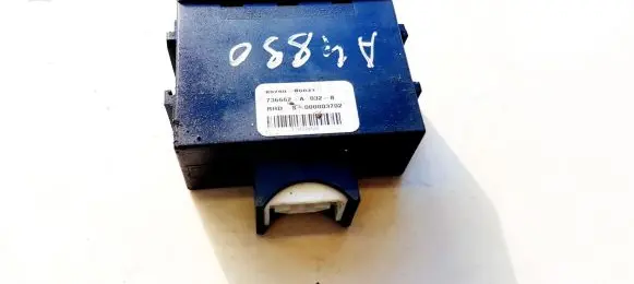 Toyota Avensis T250 Other control units/modules 736662A 736662-A
