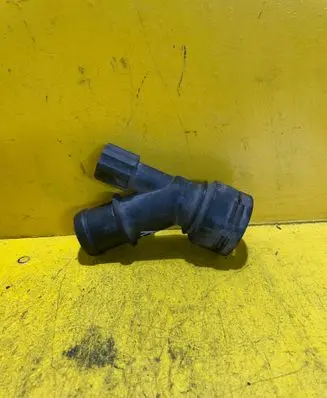 Volkswagen Polo IV 9N3 Engine coolant pipe/hose 6Q0122291F