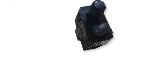 Nissan Leaf II (ZE1) Wing mirror switch 0711S0