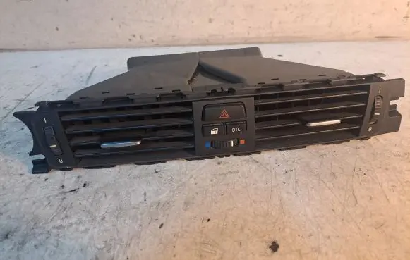BMW 3 E90 E91 Dash center air vent grill 9130458