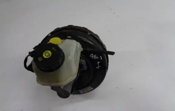 Opel Astra J Brake booster 13338058