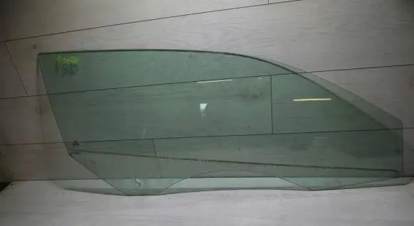 Volkswagen Scirocco Front door window/glass (coupe) 1K8845202B 43R000017 DOT211M68A52