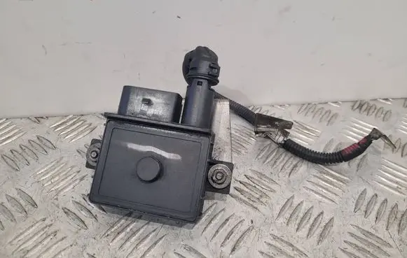 BMW 3 E90 E91 Glow plug pre-heat relay 0522120102