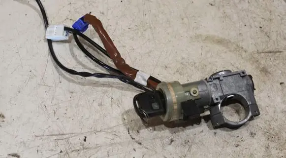 Subaru Forester SG Ignition lock