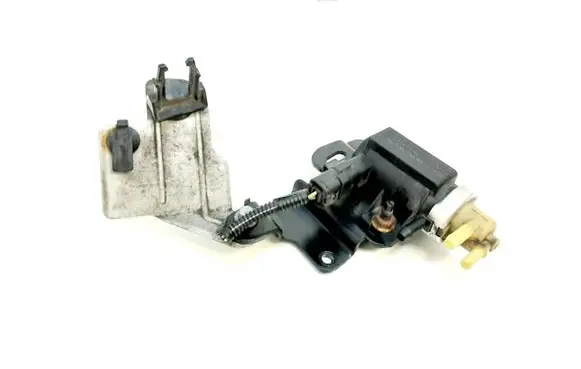 Volvo V60 Vacuum valve 70163302
