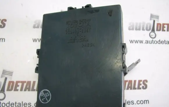 Toyota Prius (XW20) Gateway control module 8911147020 2324005081