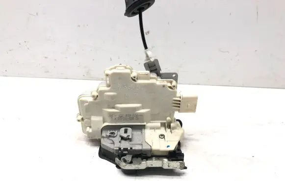 Audi A6 S6 C7 4G Rear door lock 4G0839016