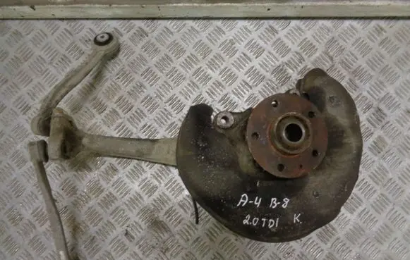 Front wheel hub