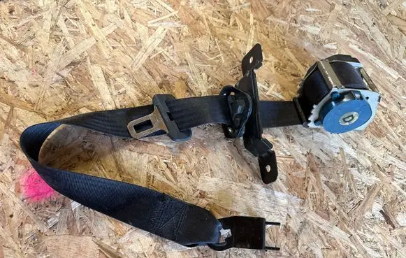 Alfa Romeo 159 Front seatbelt 1002316