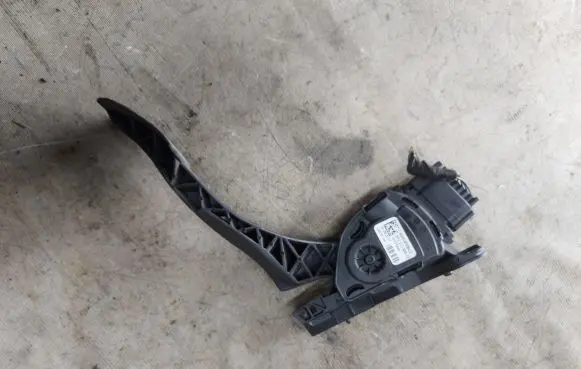Ford Galaxy Accelerator throttle pedal 6G929F836LE 6PV01083412 C95YE04