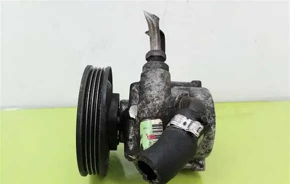 Fiat Fiorino Power steering pump 51839105