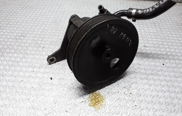 Volvo S40, V40 Power steering pump 9125202