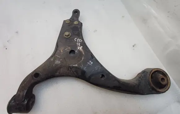 KIA Pro Cee'd I Front lower control arm/wishbone