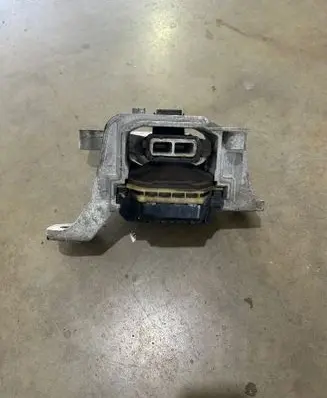 Ford Focus Engine mount bracket JX616F012DE 586754