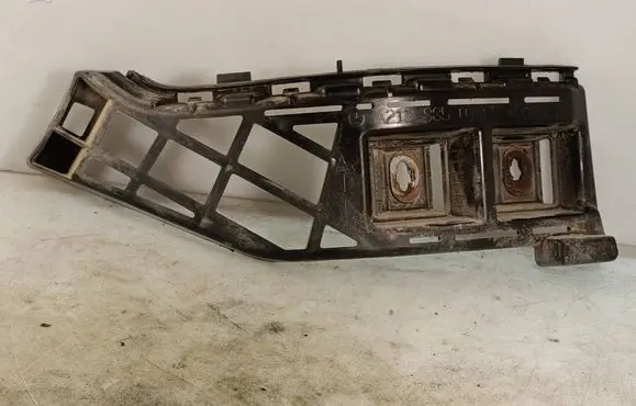 Mercedes-Benz E W212 Rear bumper mounting bracket A2128850765