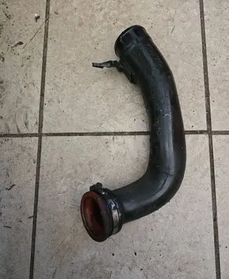 Volvo C30 Intercooler hose/pipe 30741235