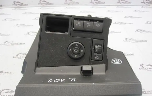 Peugeot 508 Glove box 9686448777