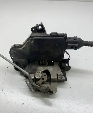 Audi A6 S6 C5 4B Front door lock 4B1837016E