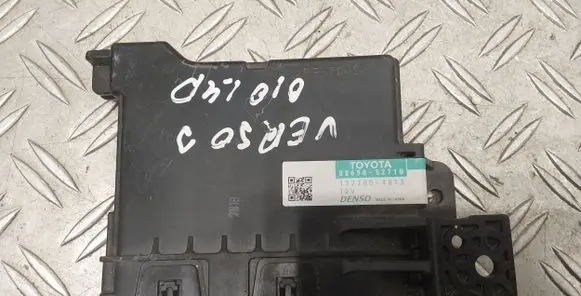 Toyota Verso-S Climate control unit 8865052710