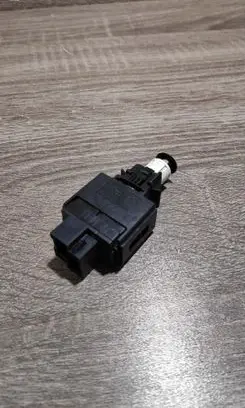 Volvo S40, V40 Brake pedal sensor switch 9128577