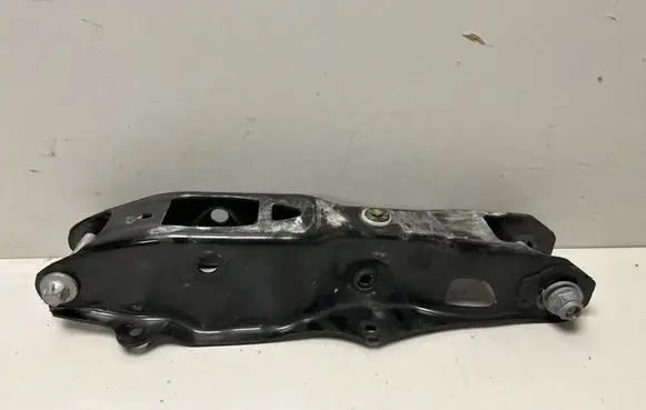 BMW X5 G05 Rear upper control arm/wishbone 6878031