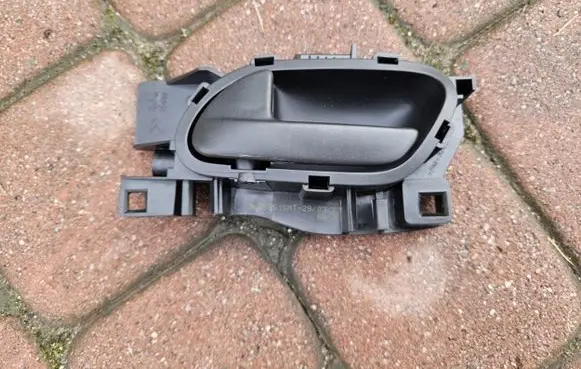 Opel Combo E Front door interior handle 96555515XT