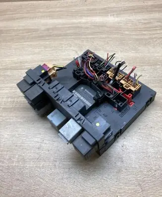Volkswagen PASSAT B6 Comfort/convenience module 3C8937049D