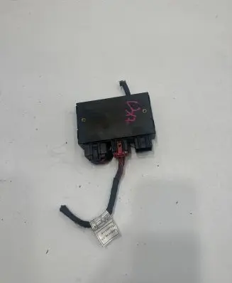 Audi A6 S6 C6 4F Tow bar trailer control unit/module 300001506560