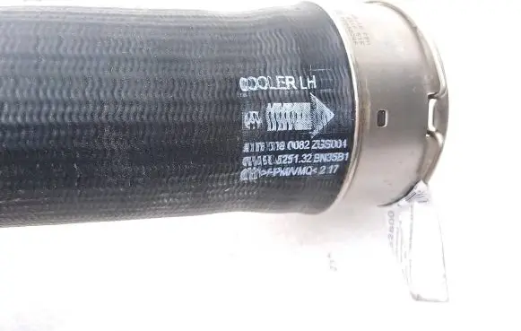 Mercedes-Benz ML W166 Intercooler hose/pipe A1665280082