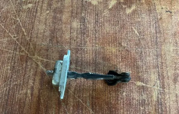 Toyota Yaris Front door check strap stopper 